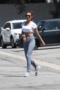 sarahh outside gym la 19 (24).jpg