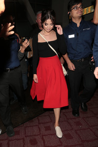 selena arclight hollywood 19 (14).jpg