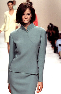 599bcf476fc03_BillBlassSpringSummer1996NewYorkFashionWeek2.thumb.jpg.39a71bb4b14a66f4025136dcecc82a42.jpg