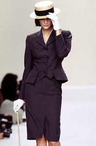 599bcf4f2b1bc_BillBlassSpringSummer1996NewYorkFashionWeek.thumb.jpg.c4189b32126052cef97dfec934c2cc7d.jpg