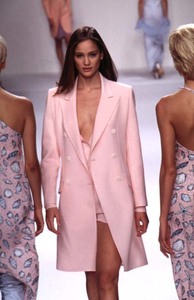 599c516340f65_BillBlassSpringSummer1997NewYorkFashionWeek5.thumb.jpg.445641c0d6f0a595cd004124f9921ead.jpg