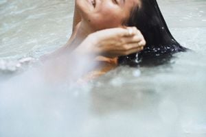 599c9e7c9e2c6_Joanna-SarahHalpin_Cameron_Mackie(9).thumb.jpg.a2cd4e07d0c57b9d26bb2b3e0f8baf90.jpg