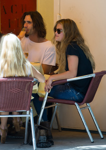  ninaa240817BZNImage8.jpg