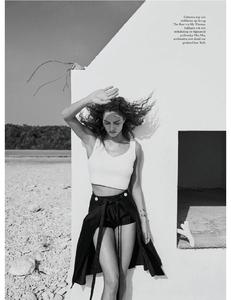 Harpers Bazaar Netherlands JuliAugustust 2017 FreeMags.cc-page-005.jpg