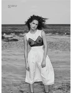 Harpers Bazaar Netherlands JuliAugustust 2017 FreeMags.cc-page-008.jpg