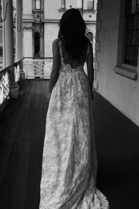 designer+lace+wedding+dress+sydney+alice+back+moira+hughes.jpg
