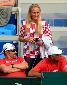 Donna+Vekic+Croatia+v+Great+Britain+0qlFJckL1mnx.jpg