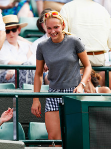 Donna+Vekic+Day+Five+Championships+Wimbledon+B6_-qiuve8Kx.jpg