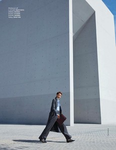 Elle France - 1 Septembre 2017-page-015.jpg