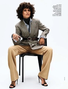Elle France - 1 Septembre 2017-page-009.jpg