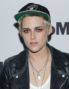    kstew300817BZNImage102.jpg