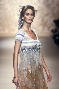 5_chloe-ss-1994-6_html.thumb.JPEG.0d85c6ab3ba2078f0751f45f0555f6b3.JPEG