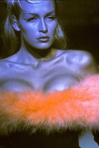 5_thierry-mugler-fw-1991-6_html.thumb.JPEG.eebb3c91efc3095919d71c5f76304078.JPEG