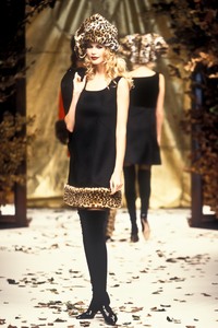 5_valentino-hc-fw-1994-6_html.thumb.JPEG.099785ea98e4fa61bda80f784f4c8fbb.JPEG