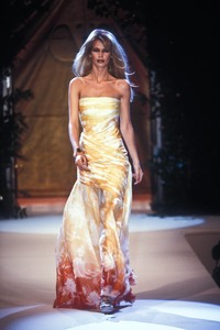 5_valentino-hc-ss-1995-6_html.thumb.JPEG.6a4dc67e12a470cc06bceec73ed8d422.JPEG