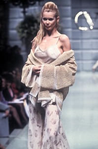 5_valentino-hc-ss-1996-6_html.thumb.JPEG.024b1e6023d5b157ef6f007939000aab.JPEG