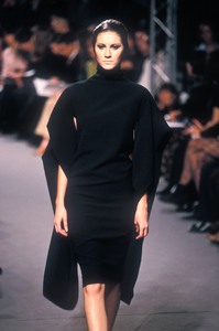 6_balenciaga-ss-1998-7_html.thumb.JPEG.d2262524d9b569363f2fa162615a84f1.JPEG