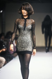 7_azzedine-alaia-fw-1990-8_html.thumb.JPEG.6f36c54380dc2416d8d75b97f740107f.JPEG