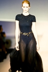 8_valentino-fw-1996-9_html.thumb.JPEG.f955ed25c416df5b5cae16de87474649.JPEG