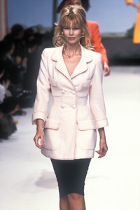 9_chanel-hc-ss-1995-10_html.thumb.JPEG.0fb218e05246f3b03d3f18a6b94c498c.JPEG