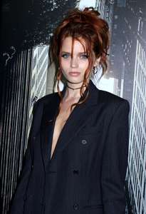 Abbey-Lee-Kershaw--The-Dark-Tower-Premiere-in-New-York--04.thumb.jpg.84d6136e23b6e1d19170fd38273eb2bf.jpg