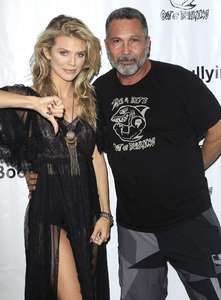 AnnaLynne-McCord--3rd-Annual-Take-a-Bite-Out-of-Bullying-Event--02.thumb.jpg.6d70e781f1e6769cfa94a1527f316662.jpg