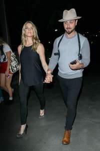 Ashley-Greene--Arrives-for-the-Ed-Sheeran-concert--06.jpg