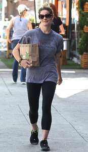 Ashley-Greene-at-Kreation-Organic-Juicery--11.jpg