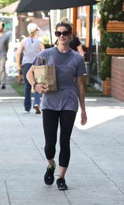 Ashley-Greene-at-Kreation-Organic-Juicery--14.jpg