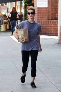 Ashley-Greene-at-Kreation-Organic-Juicery--17.jpg