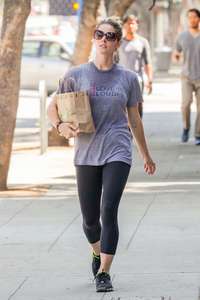 Ashley-Greene-at-Kreation-Organic-Juicery--31.jpg