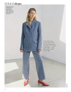 British_Vogue_September_2017-page-003.jpg