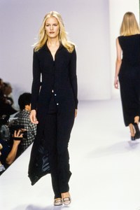 CALVIN-KLEIN-SPRING-1996-RTW-36-ANNA-KLEVHAG-CN10034315.jpg