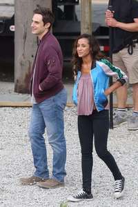 Dania-Ramirez-on-the-set-of-Once-Upon-a-Time--05.jpg