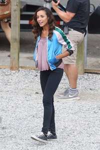 Dania-Ramirez-on-the-set-of-Once-Upon-a-Time--14.jpg