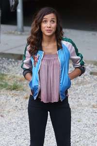 Dania-Ramirez-on-the-set-of-Once-Upon-a-Time--20.jpg