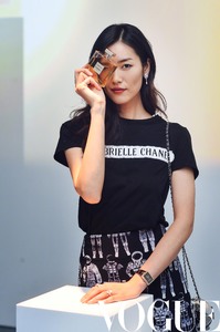 EVENTS_CHANEL_FRAG_BEIJING_AUG17_LIU4.jpg