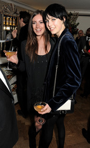 Edie_harvey_Weinstein_BAFTA_10feb13_digitalnewsagency_2.thumb.jpg.6ba7404fb8c586857400360bae102b4e.jpg