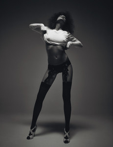 Elena-Melnik-Sexy-Topless-3.thumb.jpg.43b19a32fc5e675f4fb0cb691c878a77.jpg