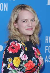 Elisabeth-Moss--Hollywood-Foreign-Press-Associations-Grants-Banquet--01.jpg