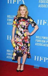 Elisabeth-Moss--Hollywood-Foreign-Press-Associations-Grants-Banquet--05.jpg