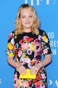 Elisabeth-Moss--Hollywood-Foreign-Press-Associations-Grants-Banquet--11.jpg