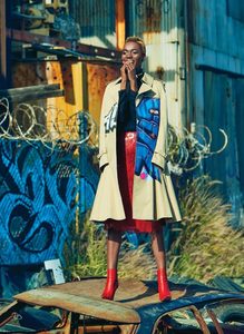 Fashion-Canada-September-2017-1-750x1024.thumb.jpg.c5c64cf2d02b1ffc7bd443f89cc9d3eb.jpg