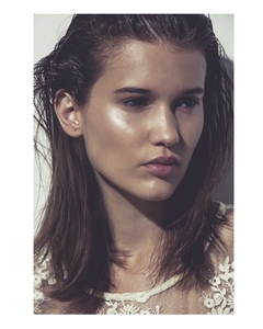 Fernanda-Beuker-por-Bruna-Castanheira-43.jpg
