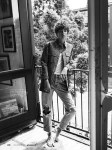 Glamour_Nederland_JanuariFebruari_2017_FreeMags.cc__dragged_-page5.jpg