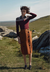 Harper_s_Bazaar_UK__September_2017-87.thumb.jpg.aab3ad20f0eb237e1c4fb6b1db96a1aa.jpg