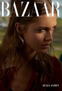 Harpers-Bazaar-Turkey-August-2017-Julia-Jamin-by-David-Roemer-2.thumb.jpg.87f4362a9958564e342bb8411b10f56d.jpg