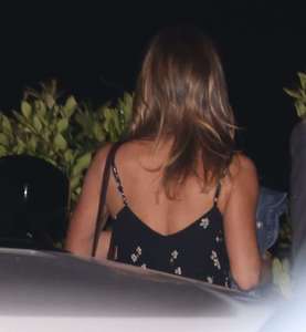 Jennifer-Aniston-at-Nobu-in-LA--03.thumb.jpg.4f6fe6e45763aace315d345499c17fa4.jpg