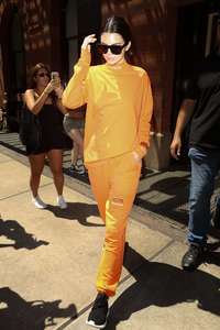 Kendall-Jenner-in-Orange-Leaving-her-hotel--05.jpg