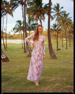 Lauren-de-Graaf-by-Claudio-Robles-Tomas-Meersoh-for-Vogue-Mexico-August-2017-1-760x950.thumb.jpg.2b9997e5b0e34cc9f39f8de5adede777.jpg